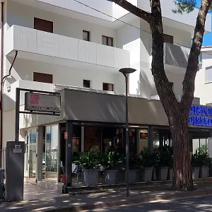 albergo-ridente.hotelinveneto.com/