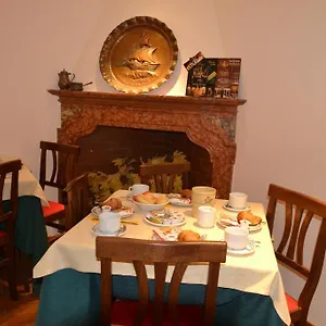 ** Hotel Canada Italy