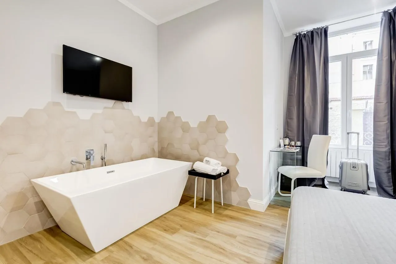 Opera Private Suites By Premium Suites Collection Rome Guest house
